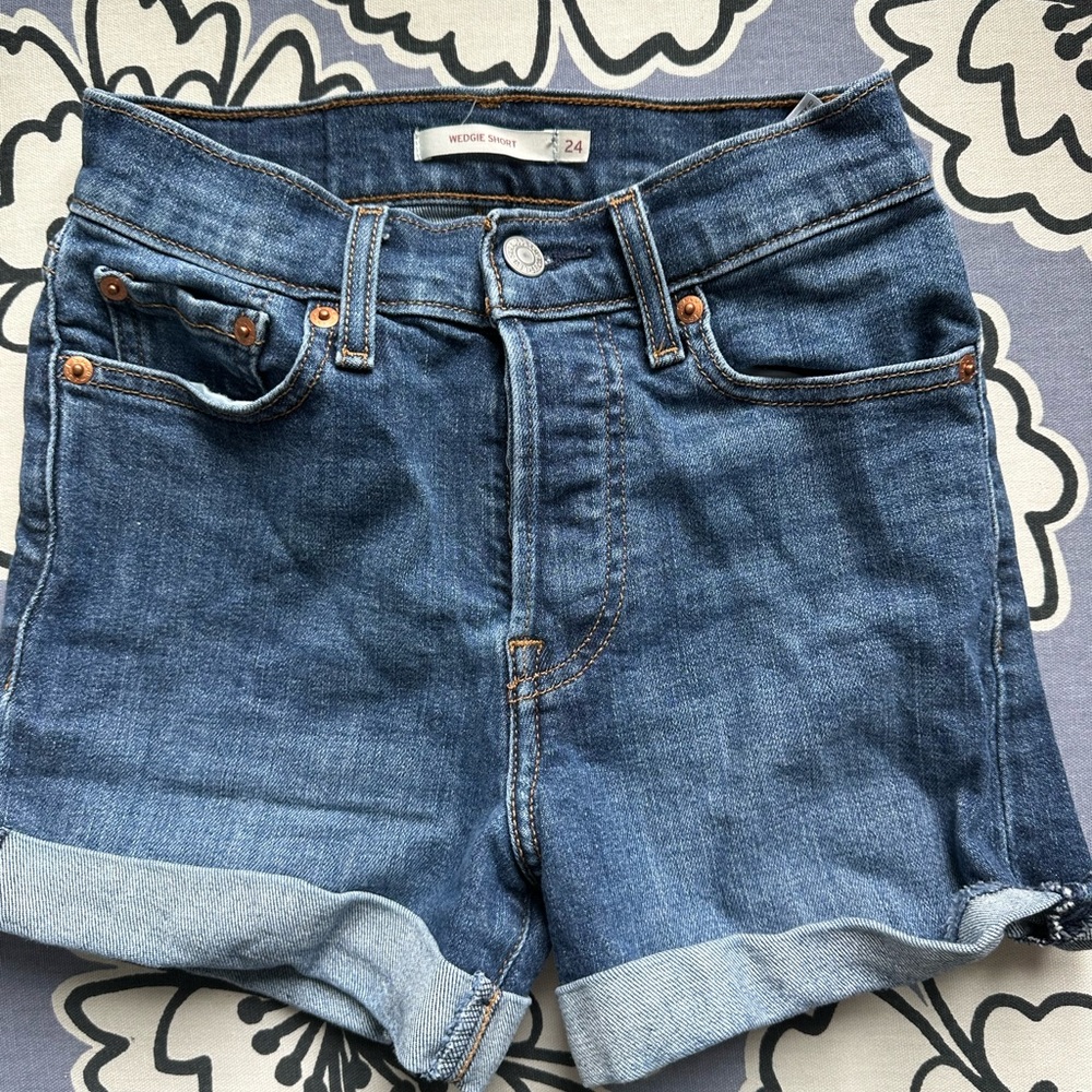Vintage Levi’s Jean Shorts